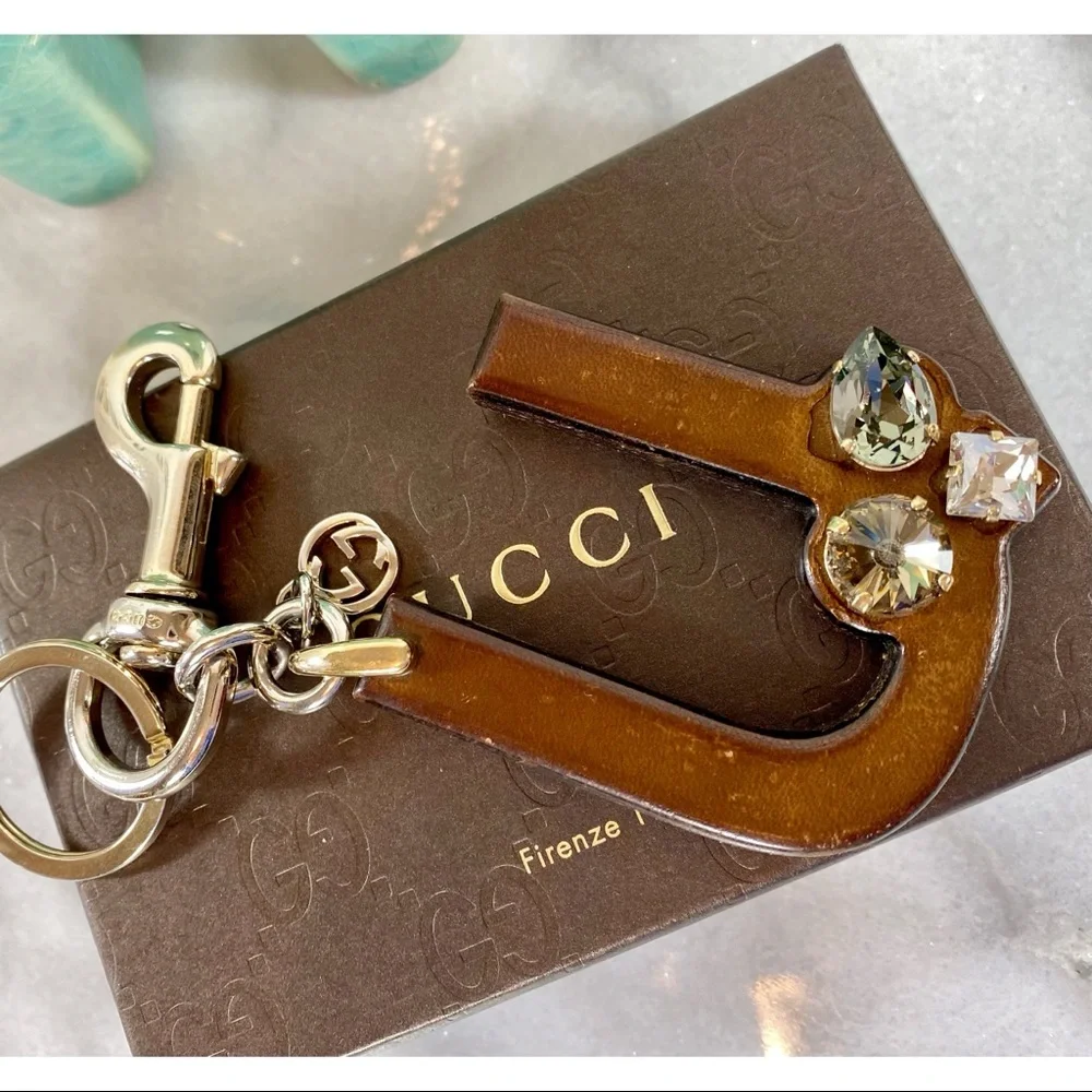 Gucci Alphabet Letter “U” Wooden & Crystal Bag Charm/Keychain - Picture 2 of 10